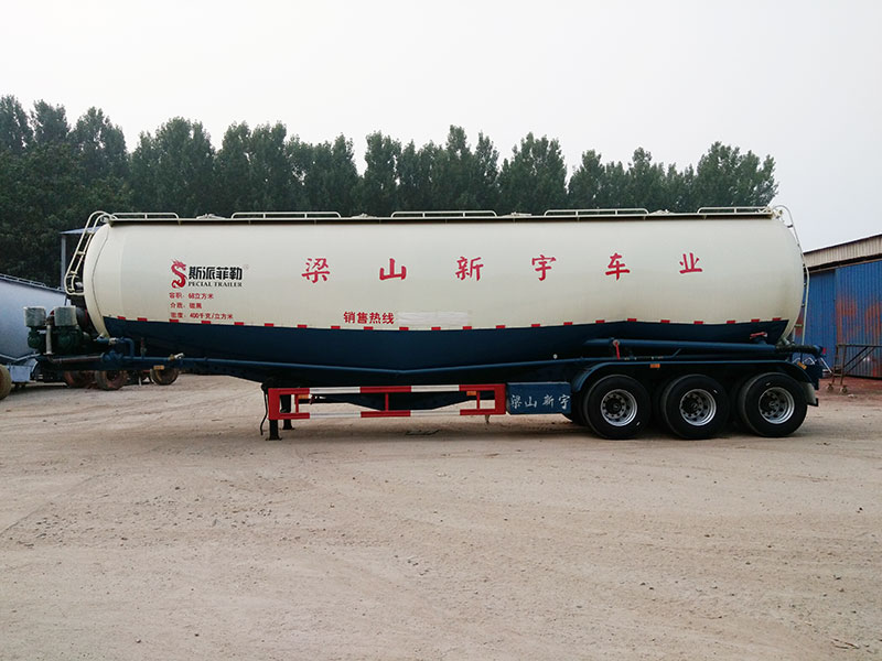 粉粒物料輸送車(chē)